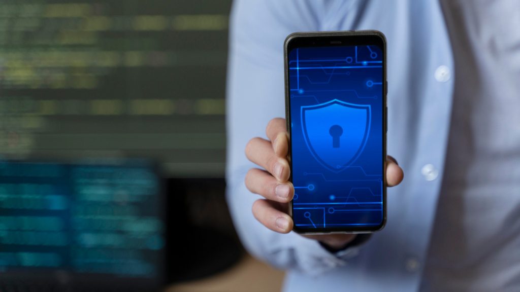 Comment réduire les risques liés aux communications non sécurisées ?